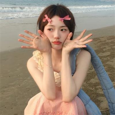 5个吓鬼的少年